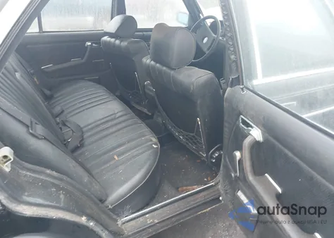 1982 Mercedes-Benz 240 D from USA, damaged, VIN WDBAB23A2CB344094